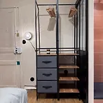 Beau Studio 2 Personnes Dans Le 17E Arrondissement